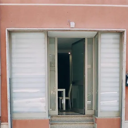 Nino's Apartment *
