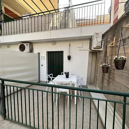 Nino's Apartmán Giardini Naxos